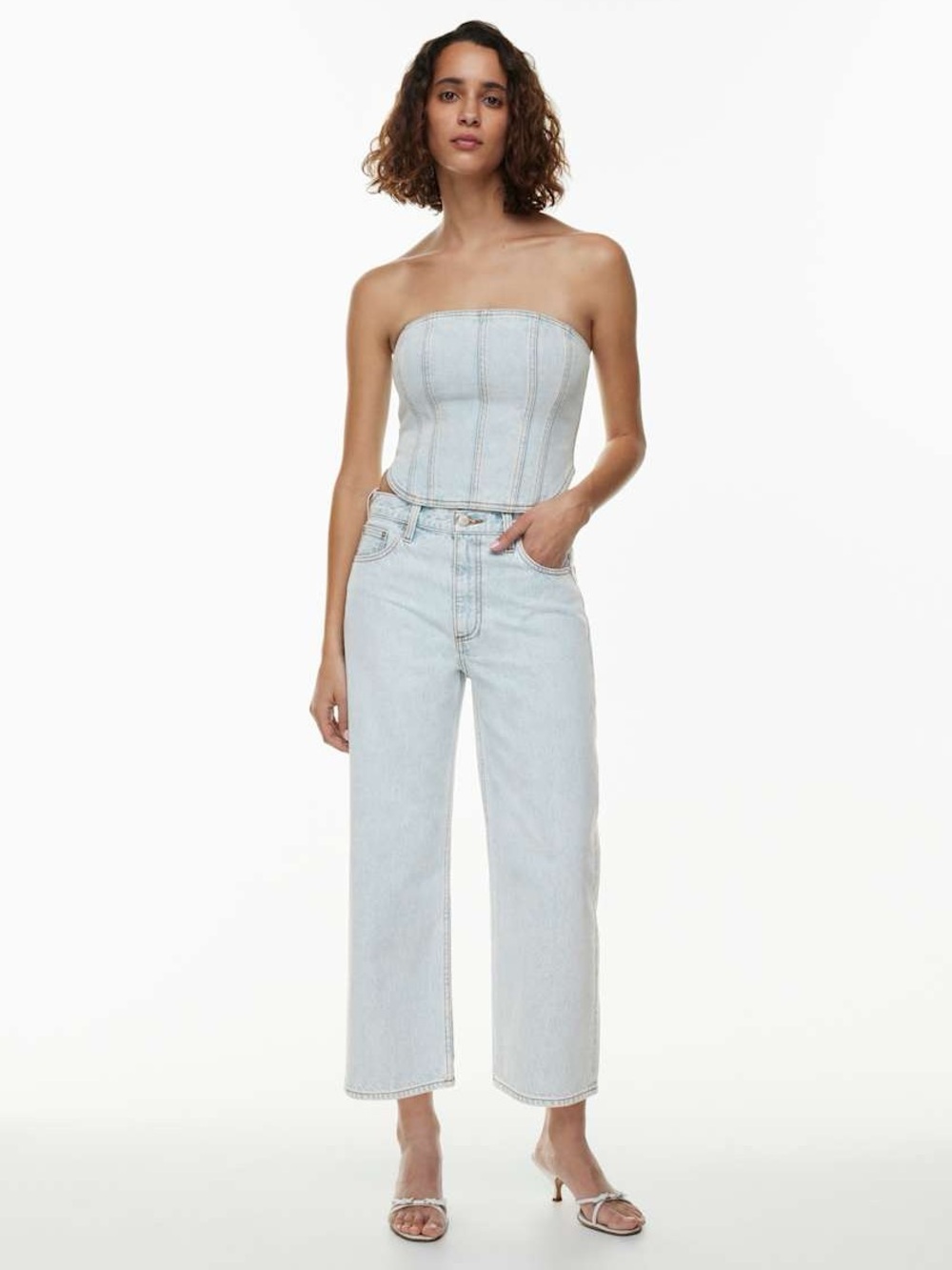 Aritzia Denim Forum The 90's Iggy Lo-Rise Cropped Jeans Women Size 26 Beach Bleu